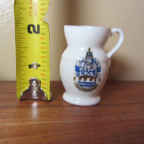 W.H. Goss crested heraldry china vintage Chelmsford (GC078 Grace) - Picture 3 of 8